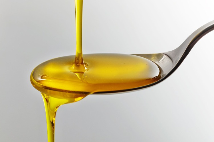 روغن جوانه گندم بیشترین ویتامین e را بین روغنها دارد.